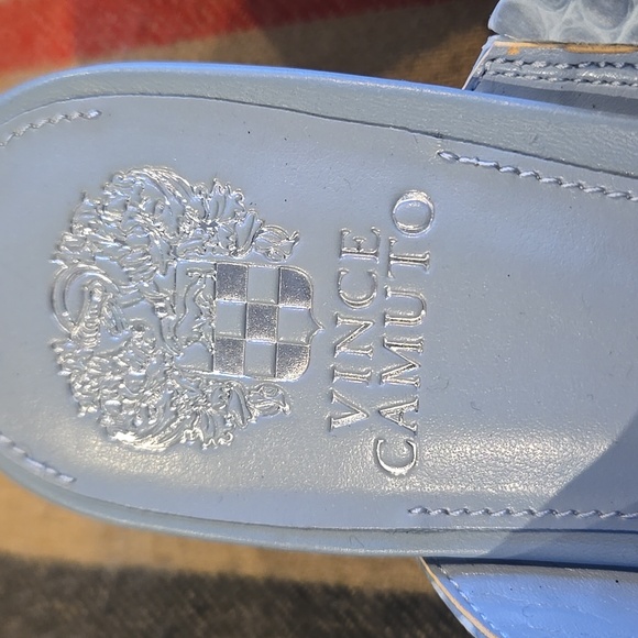 Vince Camuto Sasienda Blue Croc-Pattern Sandals Sz 11M NWOT - Picture 2 of 7